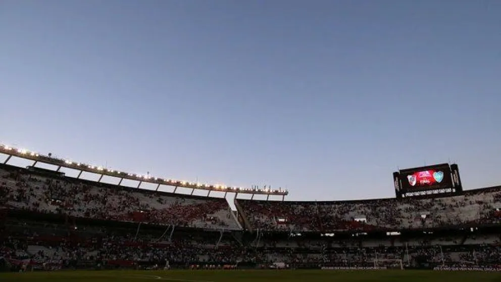 Se levantó la clausura del estadio Monumental