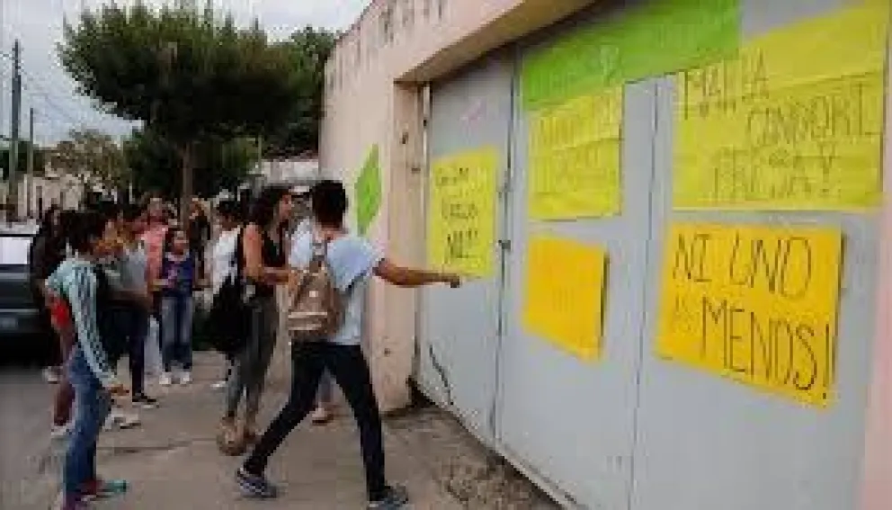 Investigan un homicidio y diversas irregularidades en el geriátrico del horror