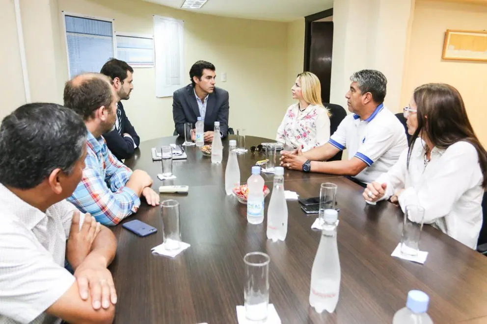 Aumento salarial: se acordó llevarlo a un 37.5 %