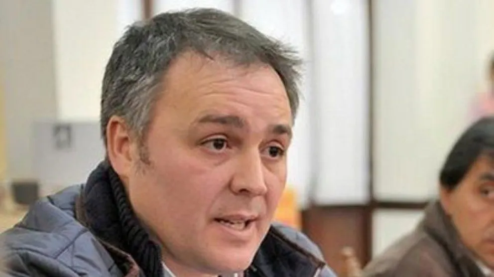 Zenteno: "Los anuncios son para Buenos Aires, los del Norte lo vemos por televisión"
