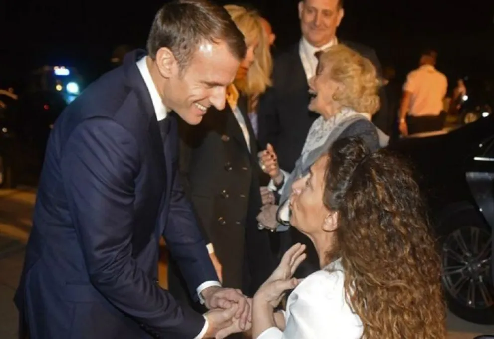 Después del papelón, Michetti salió a explicar por qué llegó tarde a recibir a Emmanuel Macron