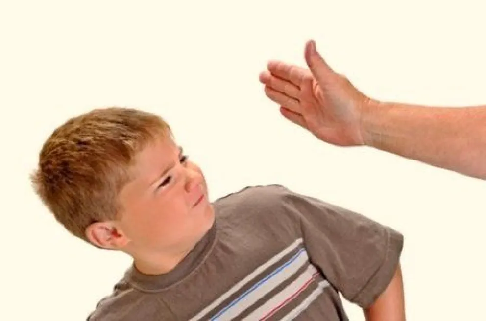 Prohibieron "los chirlos" a los niños. Conocé por qué