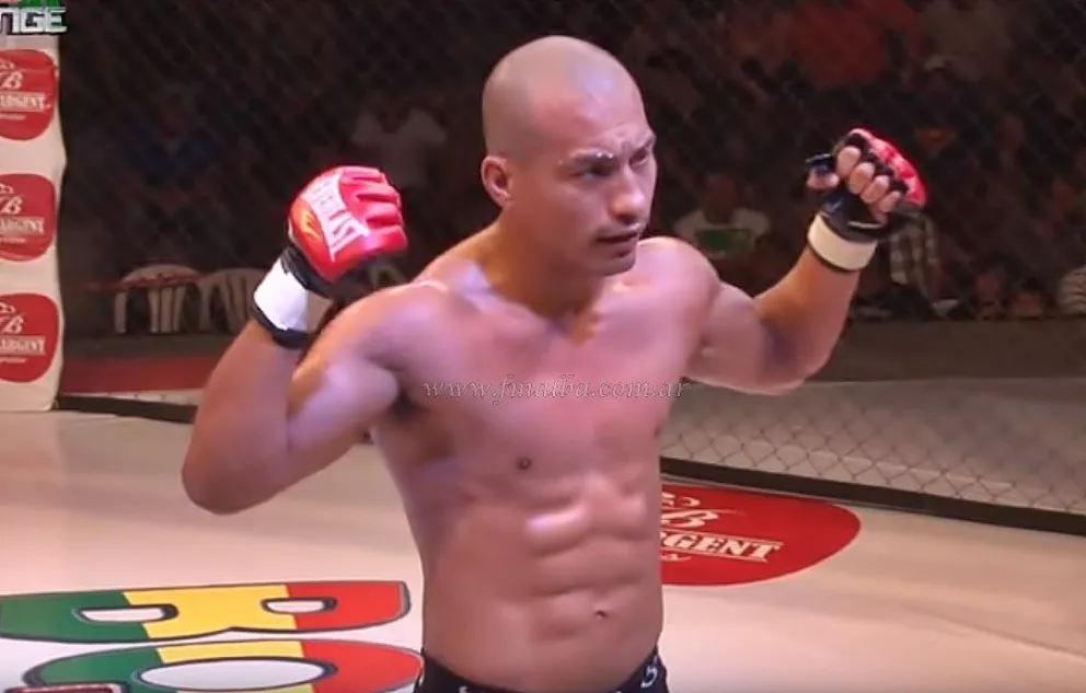El luchador Daniel Demonio Guerra busca la gloria en Cochabamba