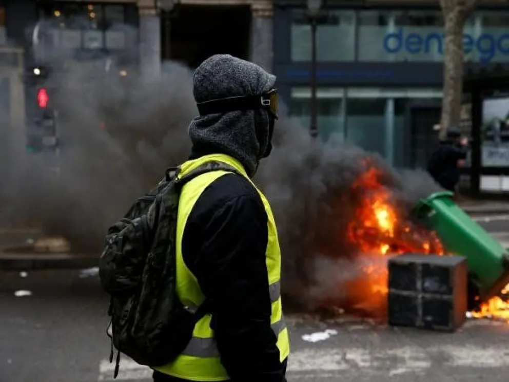 Chalecos amarillos: cerca de mil detenidos en París por protesta