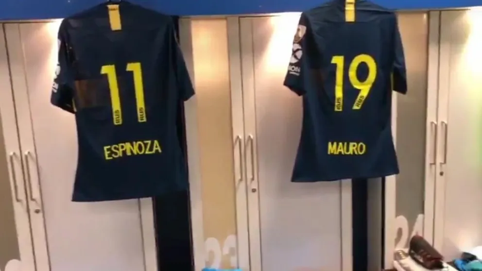 Boca colgó las camisetas en el vestuario y estallaron las especulaciones sobre la formación. Mirá lo que hizo River