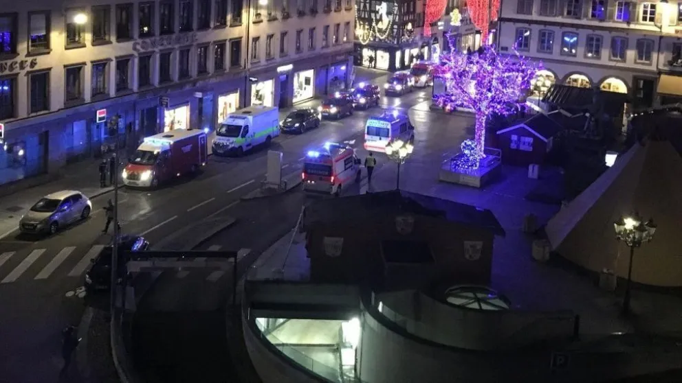Tiroteo en feria navideña: mueren 4 personas y hay varios heridos. VIDEOS