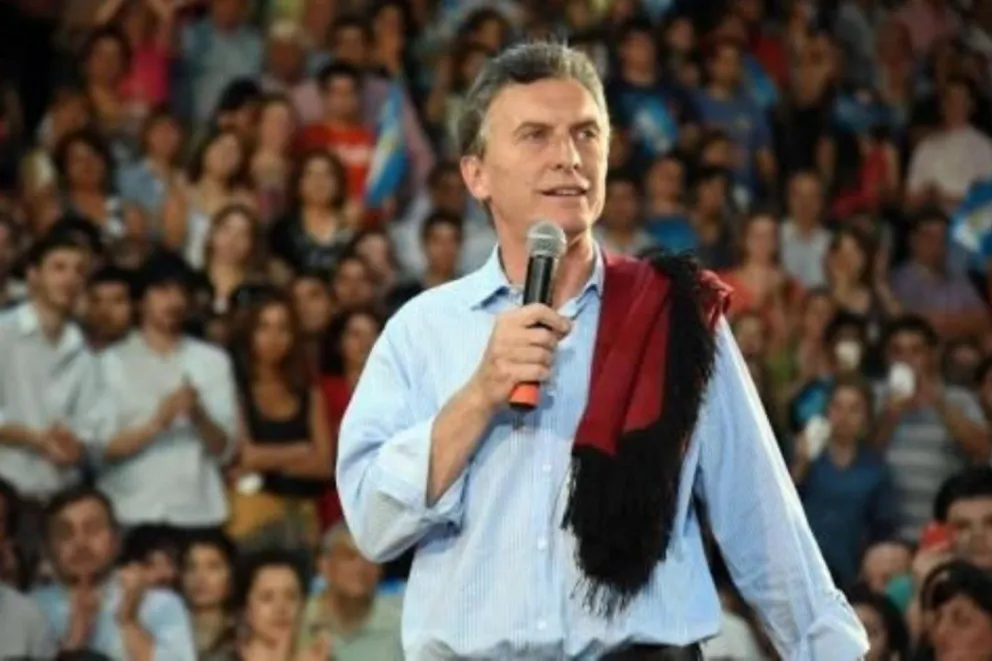 El tenso momento que vivió Mauricio Macri en Salta: hubo codazos y empujones