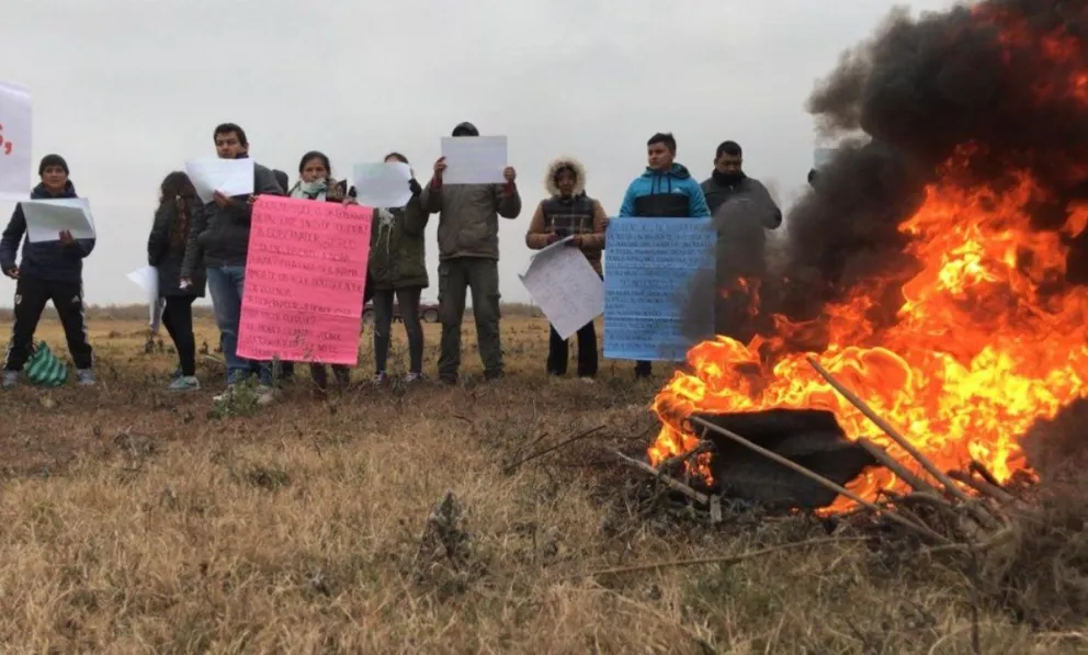 120 familias buscan una respuesta inmediata: fueron estafados