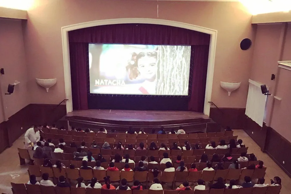 ¡Prendéte al El programa 'Las Escuelas van al Cine”!