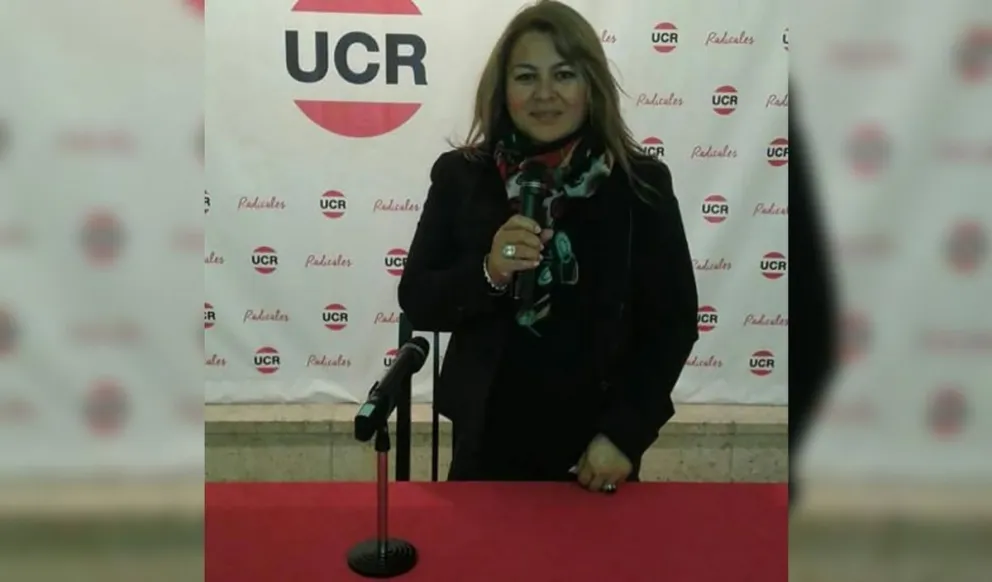 Duras críticas: candidata de Cambiemos regala tangas por un voto
