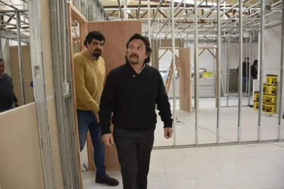 Gustavo Sáenz supevisó la construcción del Hospital Municipal de Salud Animal de Salta