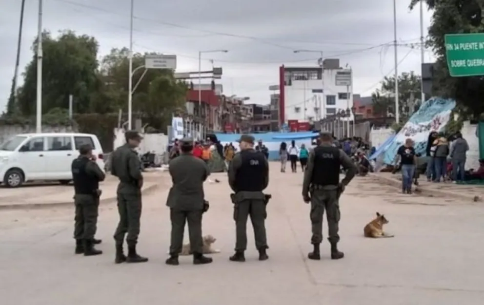 Conflicto: corte del puente internacional Bolivia- Argentina