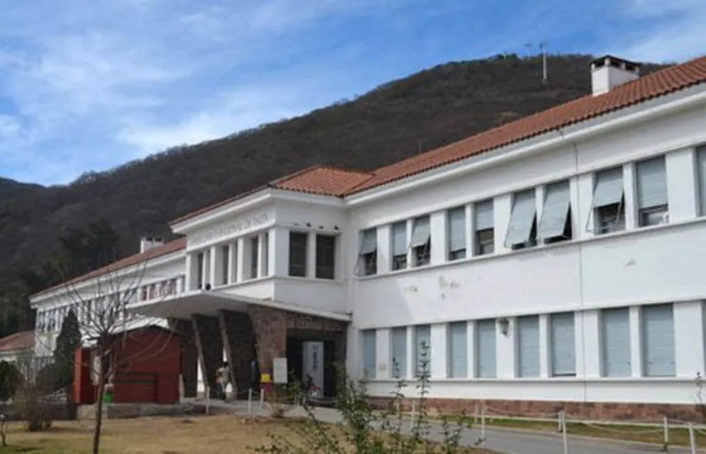 'Que los hay, los hay”: relatos de aparecidos en los hospitales de Salta Capital