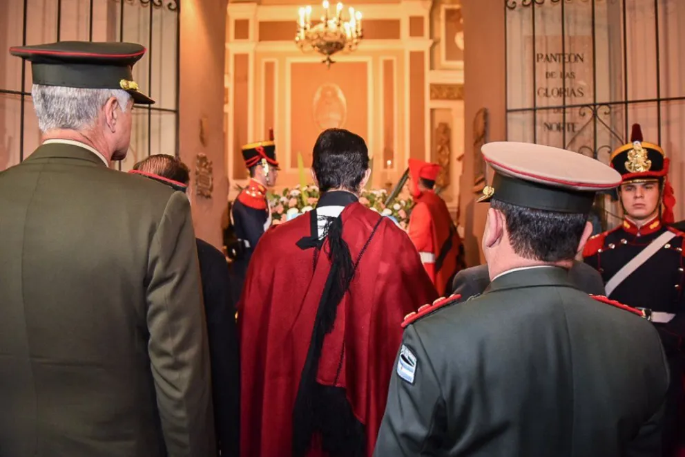 La visita al Panteón de las Glorias: así comenzaron los homenajes al héroe gaucho