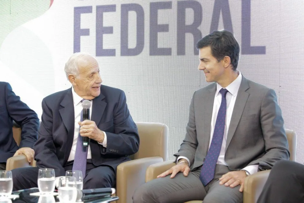 Roberto Lavagna y Juan Manuel Urtubey insisten en 'despolarizar” la elección
