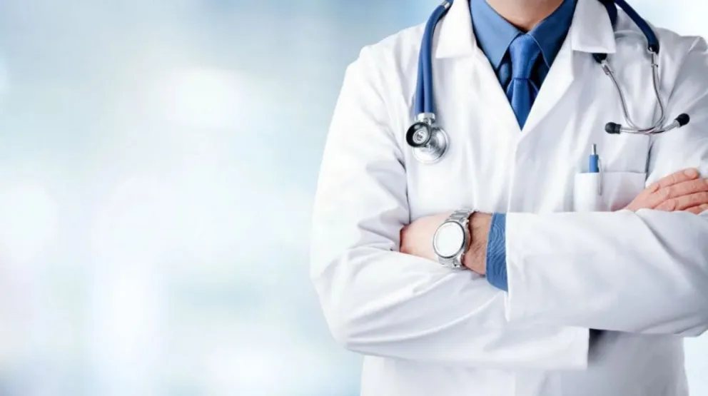 Escándalo: dos reconocidos médicos tienen una gran disputa amorosa