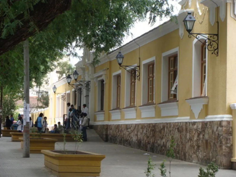 De terror: malvivientes robaron y causaron daños en una escuela
