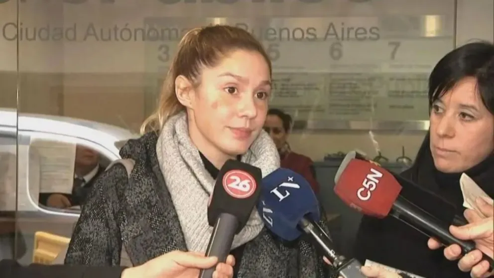 VIDEO. Modelo zafó de la muerte: "Estoy viva porque Dios estuvo a mi lado, mi ex se resbaló en el baño cuando me estaba ahorcando"