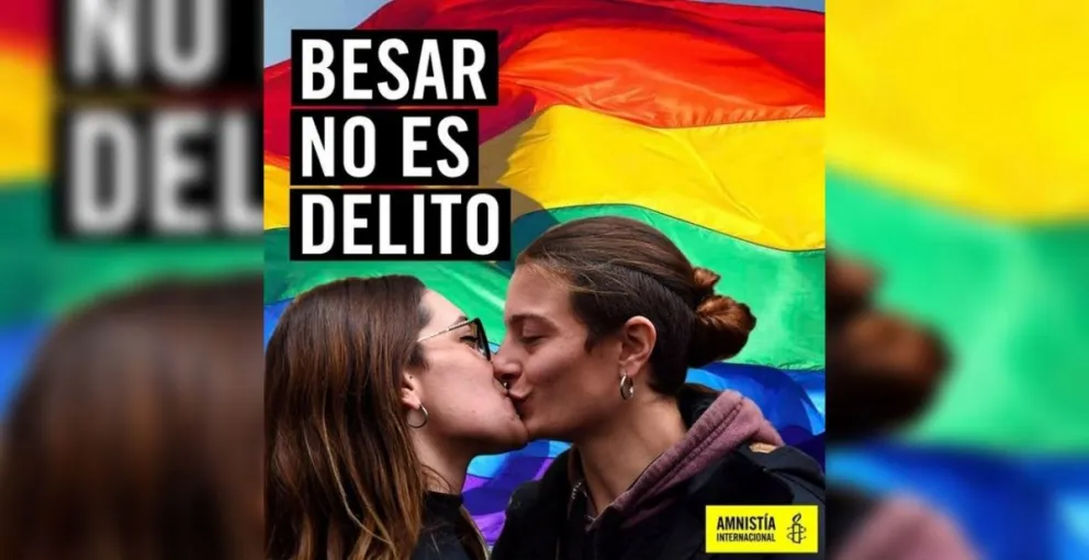 Hoy se realizará un "besazo" frente a la Legislatura salteña. ¿Qué te parece?