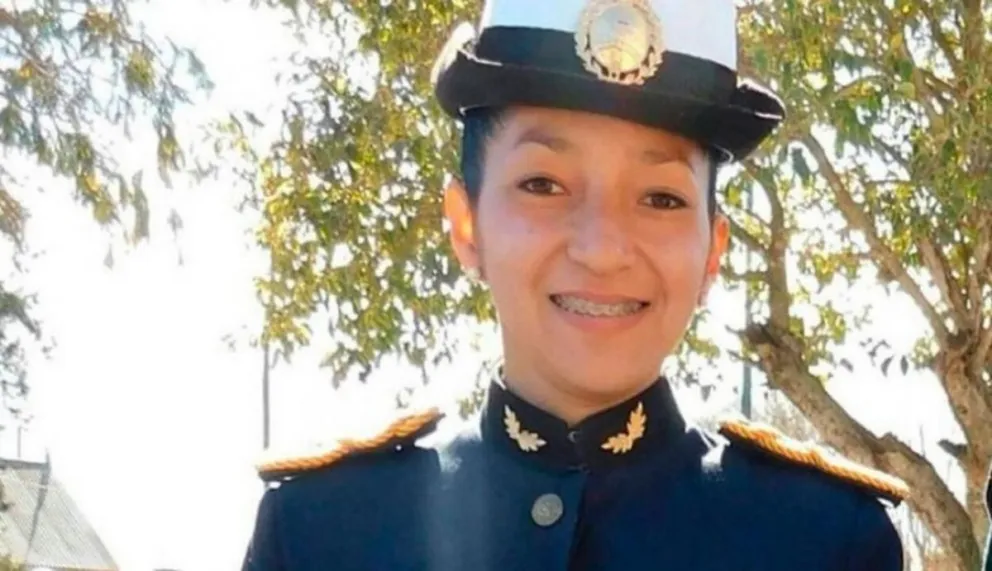 Tortura: obligaron a una estudiante de policía a bañarse con agua fría y todo terminó mal