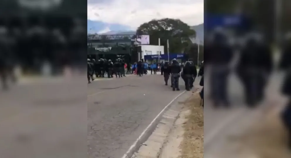 Hubo tensión tras un desalojo en el acceso a Villa San Lorenzo