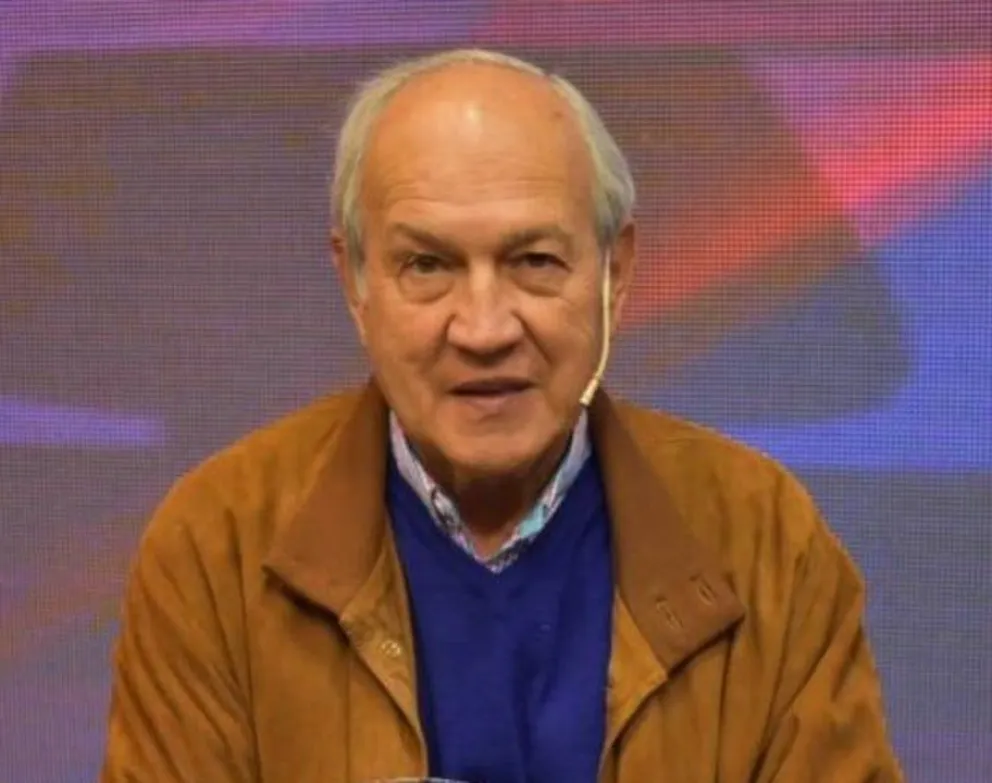 Alberto Espeche: "Una imagen vale más que mil palabras, y si vemos la sala de reunión de la UCR de Salta, no hay que explicar demasiado"