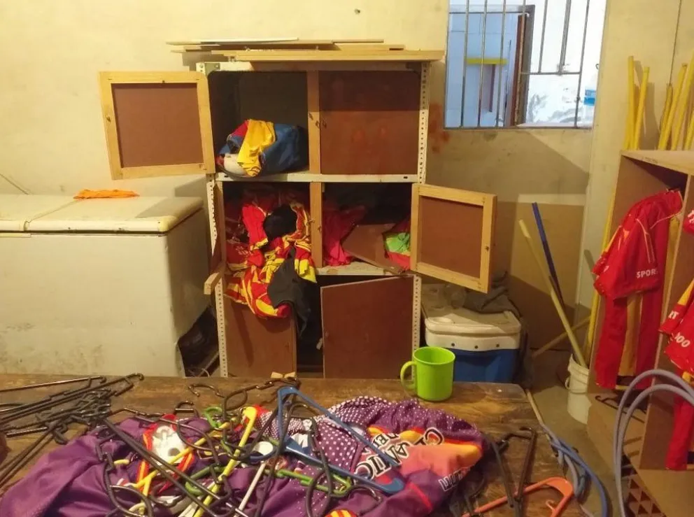 Violentaron las instalaciones del Club Atlético Mitre