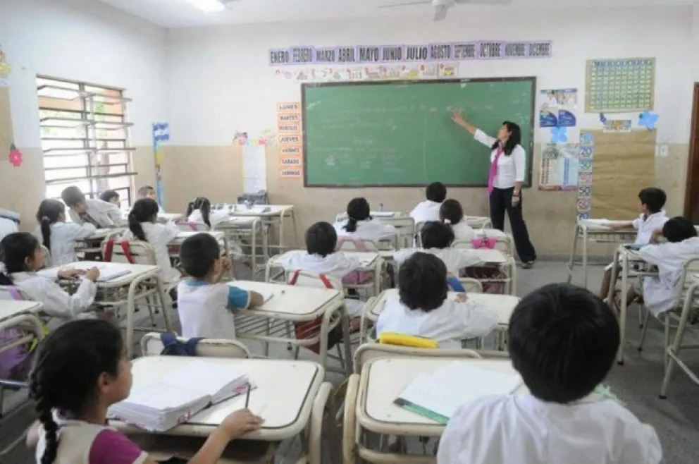 Salta: el lunes reinician las clases
