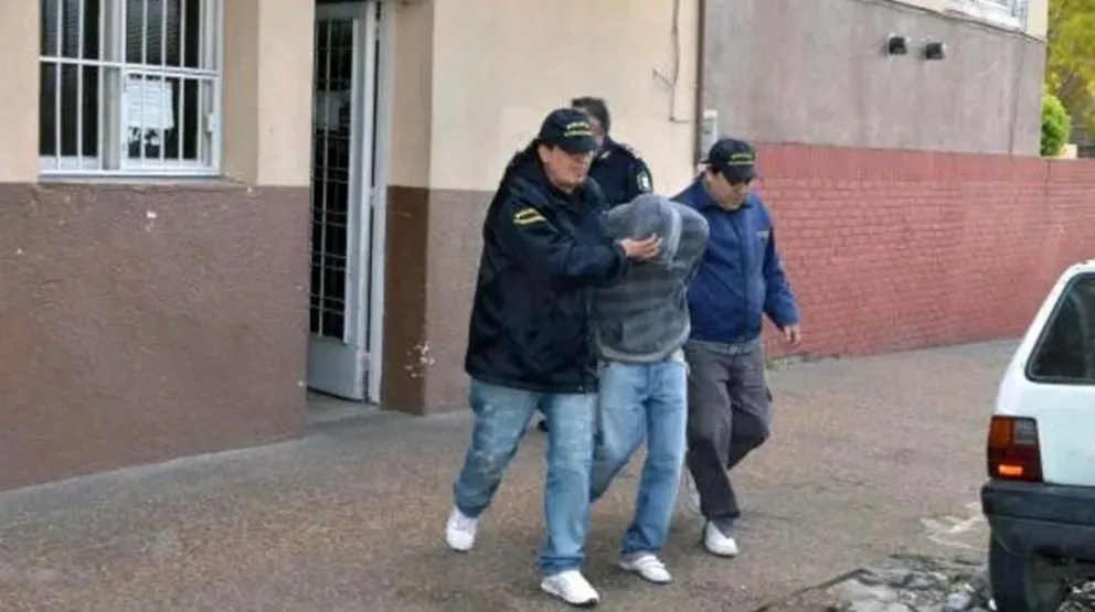 Conmoción por el caso que podría dejar libre a un padre abusador : violó a su hija durante años y la dejó varias veces embarazada