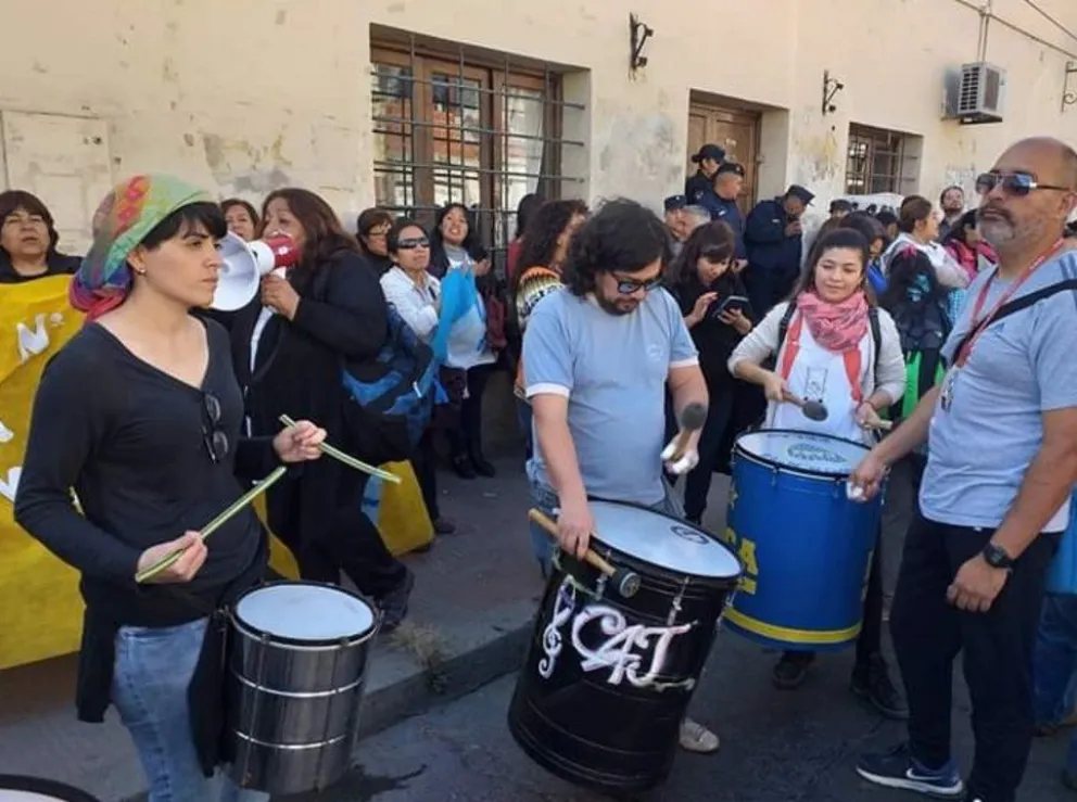Silvia Di Piazza: 'El paro continúa hasta el día viernes”