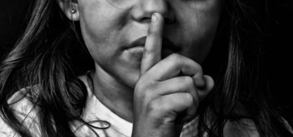 Una nena de 7 años fue abusada cuando se encontraba de visita en la casa de su padre