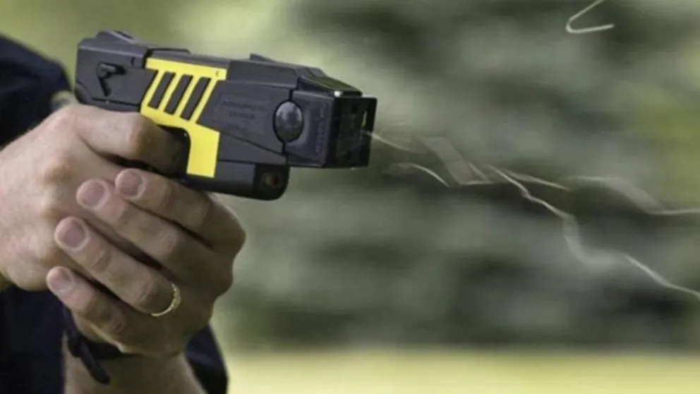 Se compraron las pistolas taser y en agosto ya las estarán ocupando