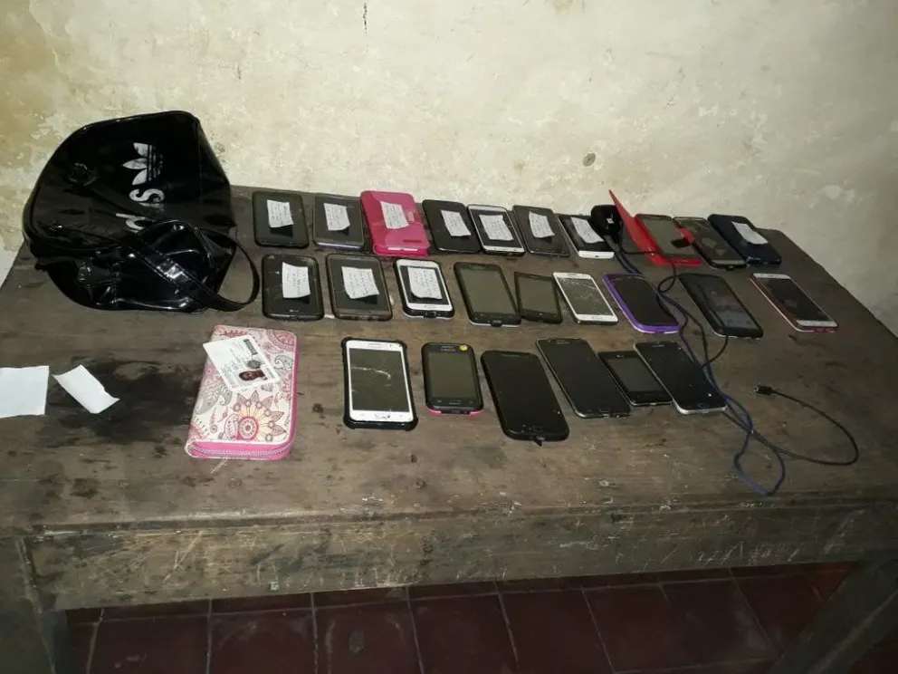 Robaron 25 celulares durante una fiesta patronal