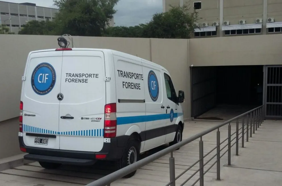 Terrible: apareció un hombre sin vida en el estacionamiento de un edificio céntrico