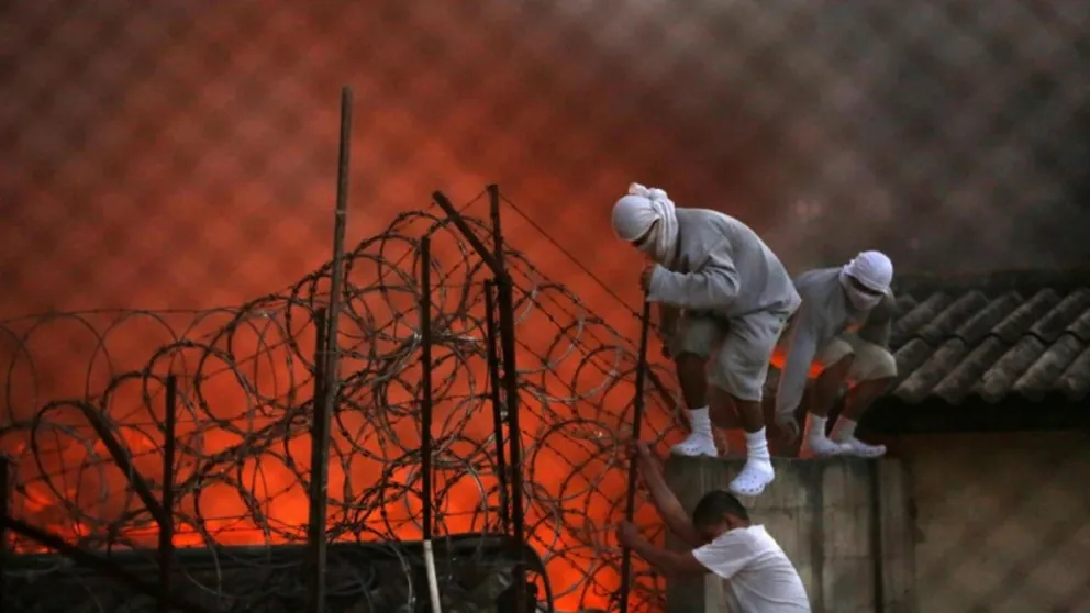 Terrible: tremendo motín carcelario con víctimas fatales