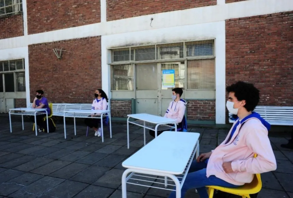 Regreso a las aulas. Fuente: (Twitter)