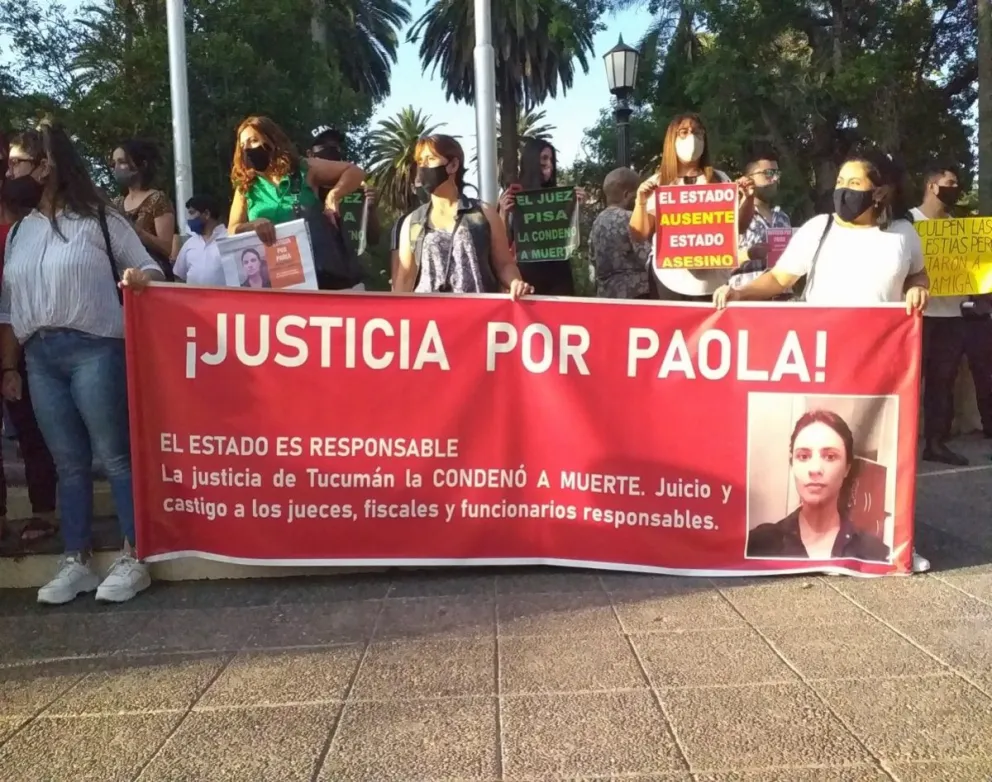 Marcha por Paola Tacacho. Fuente (Twitter)