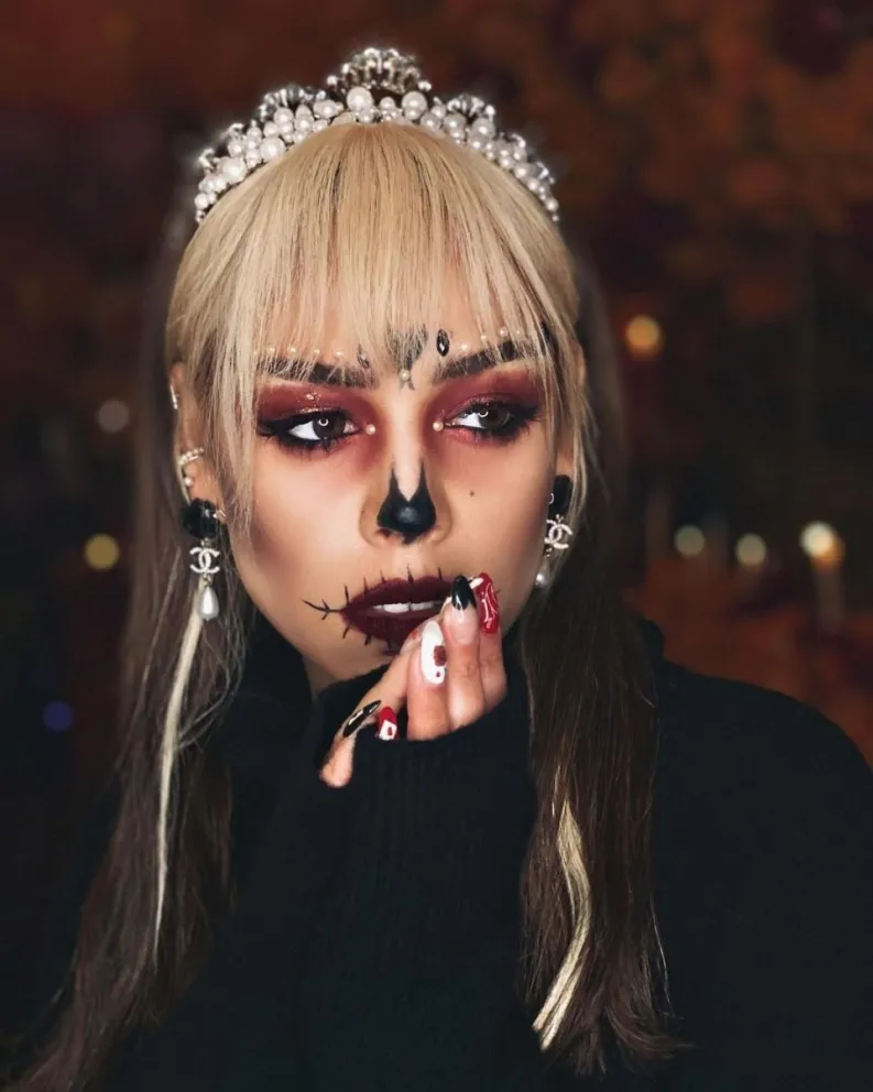 Danna Paola cautiva a sus fanáticos con increíble foto