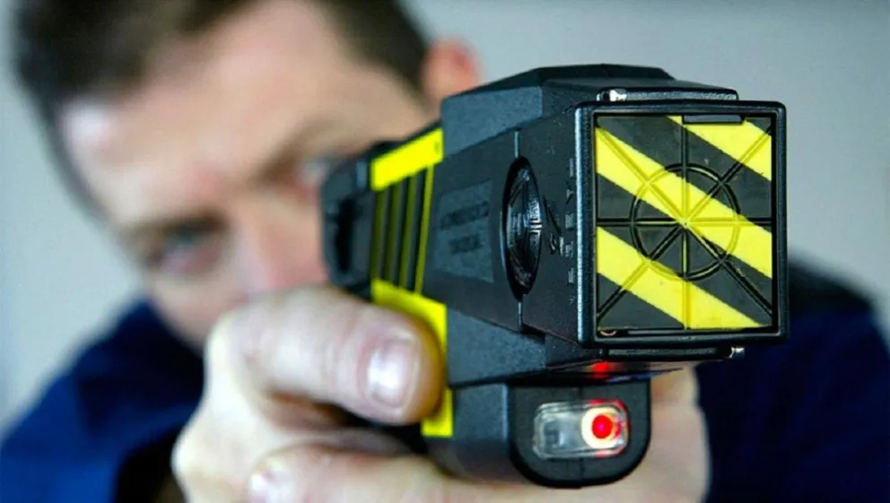Pistolas Taser: "el personal policial no recibió aún capacitación alguna"