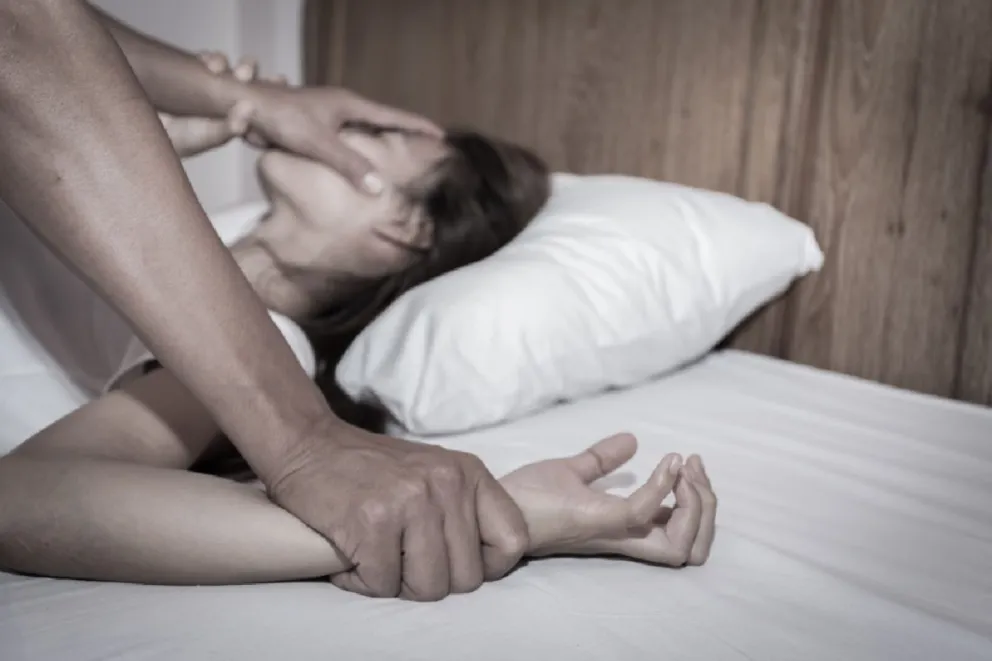 La pesadilla de una salteña: salió a bailar, la drogaron y violaron en manada