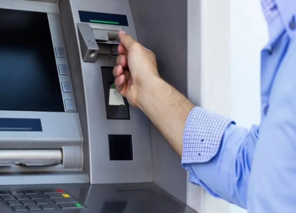¡Chau marzo! Qué sector de la administración pública cobra este viernes 1 de abril