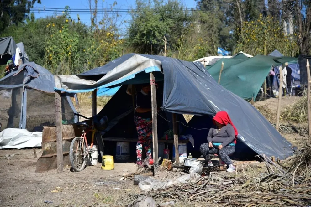 La Policía allanó la carpa en donde habrían violado al nenito salteño que se había perdido en Navidad