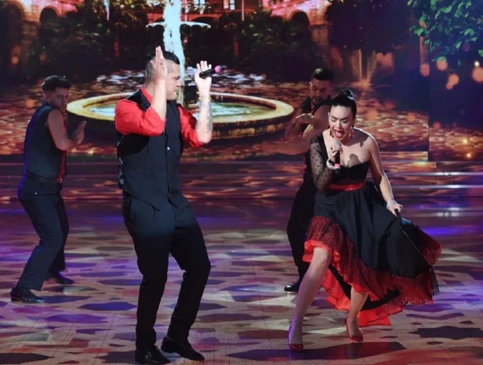 Ángela Leiva y Brian Lanzelotta se llevaron alto puntaje con Corazón Partío en el Cantando 2020