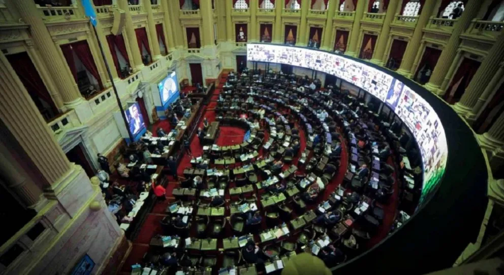 El Gobierno postergó el envío del acuerdo con el FMI al Congreso por diferencias de último momento con el organismo crediticio