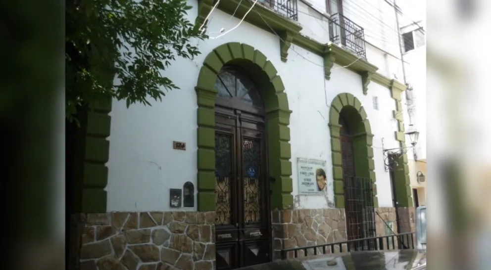 Se armó la podrida con los docentes salteños: denuncian despidos en un colegio de renombre