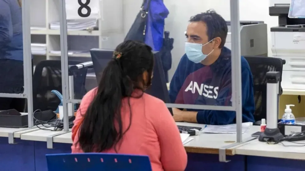 Los beneficiarios de la AUH cobrarán 23.000 pesos extra en diciembre