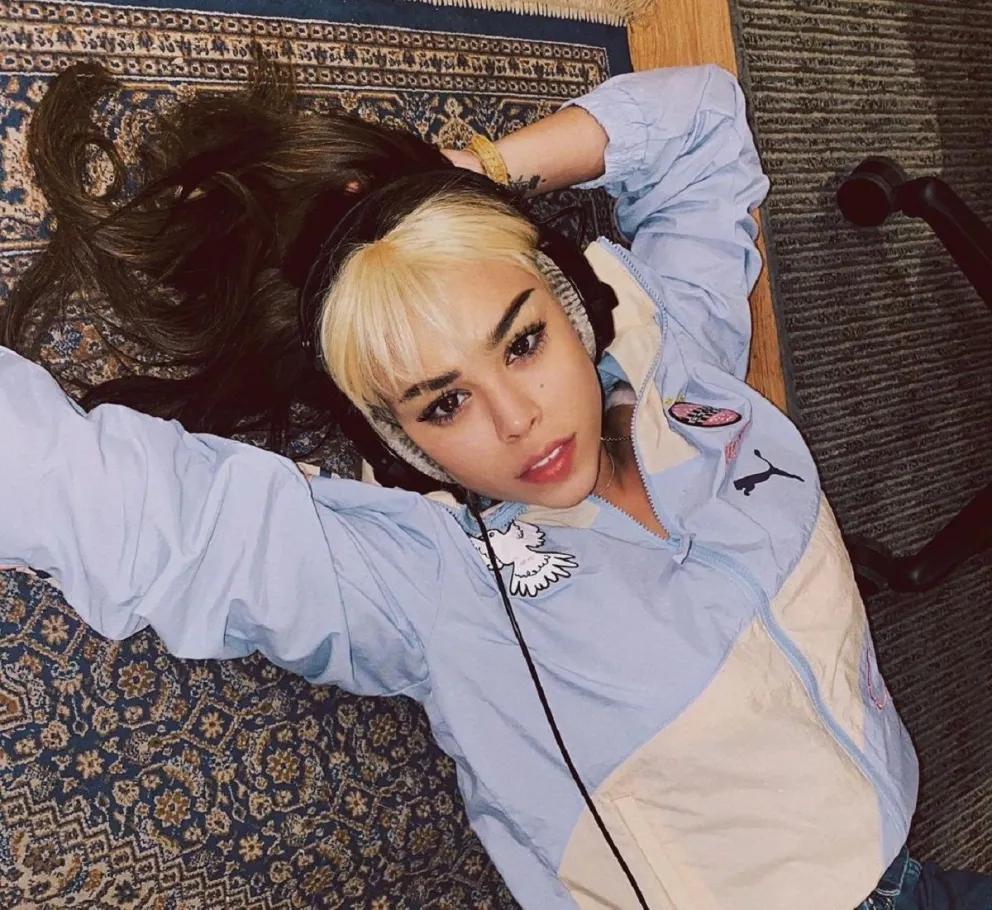 Danna Paola cautiva a sus fanáticos 