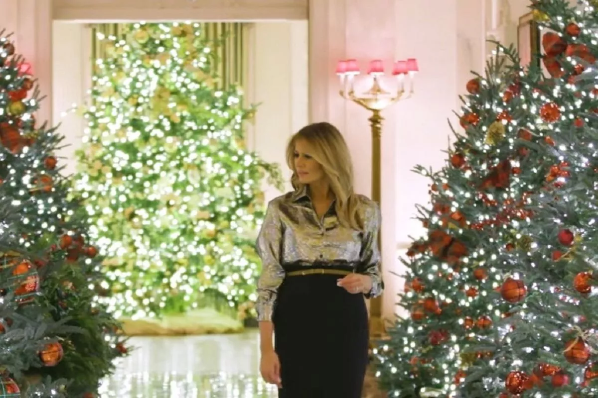 Melania Trump reveló la decoración navideña de la Casa Blanca y explotaron  los memes | Voces Criticas - Salta - Argentina