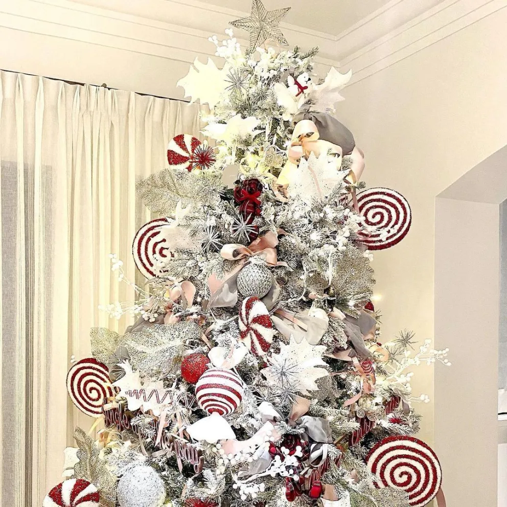 Jacky Bracamontes presumió su árbol de Navidad y sorprendió a sus seguidores