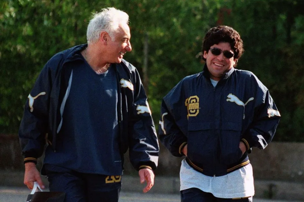 La revelación de Guillermo Coppola sobre el entierro de Diego Maradona